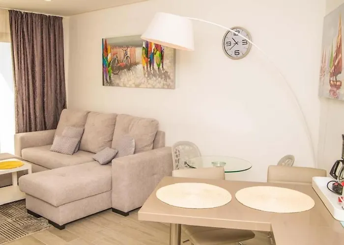 2br Ocean Garden Apt, Heated Pool, Ocean View, Pp81